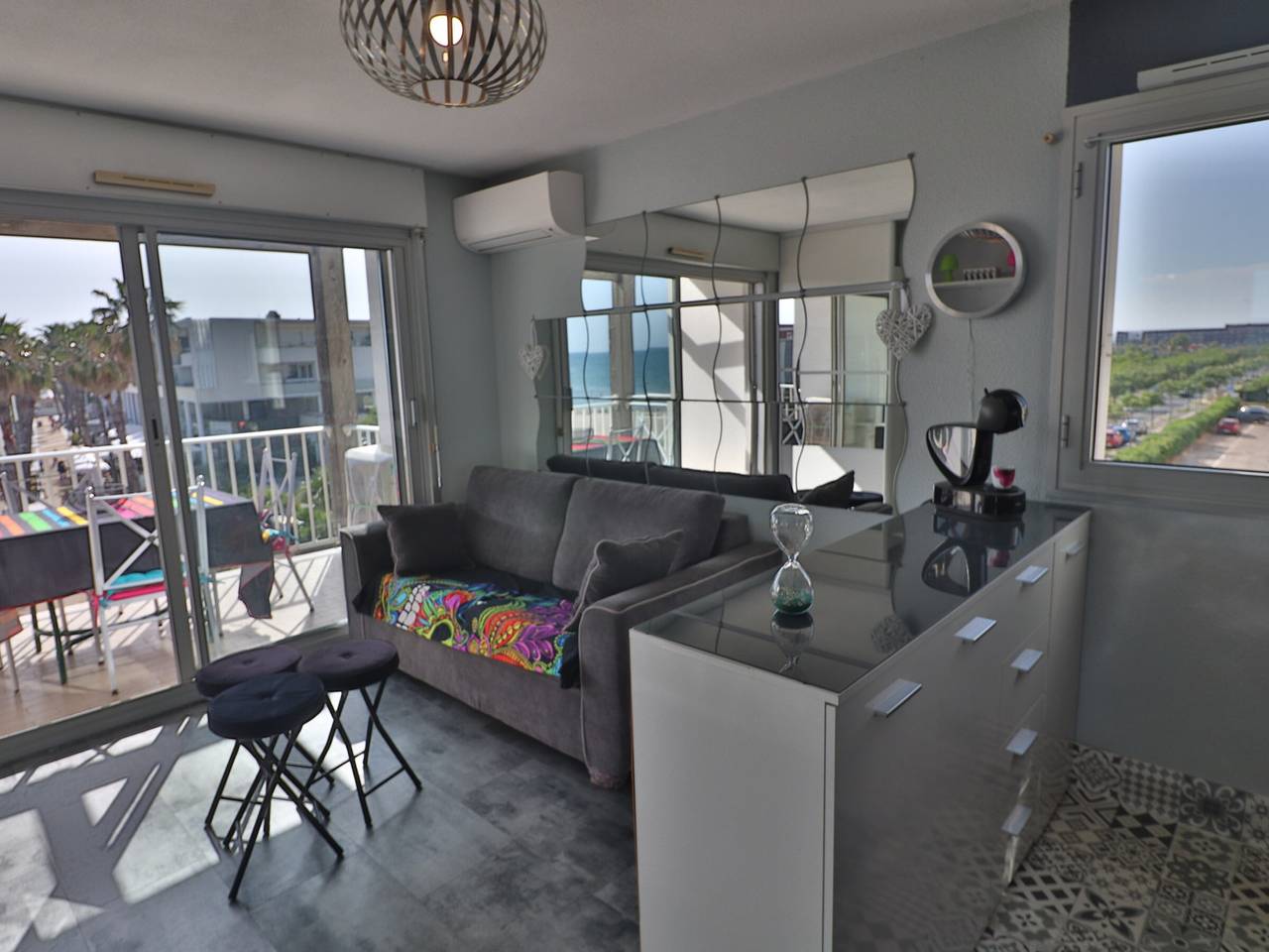 Appartement entier, Charmant 2 Pièces avec Terrasse et Parking à Sète in Sète, Côte d'Améthyste