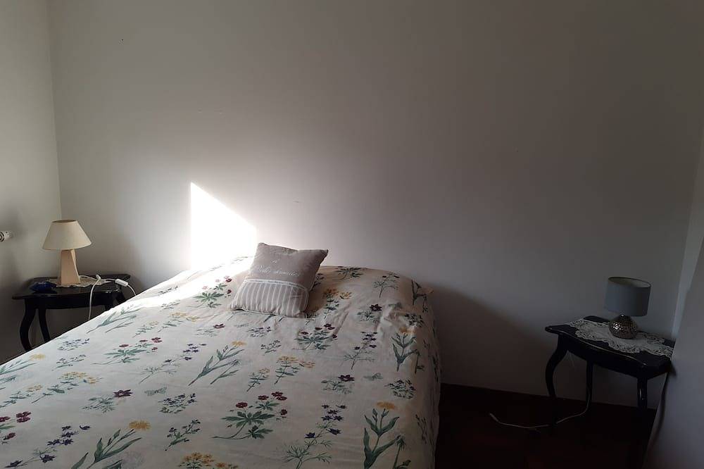 Ganze Wohnung, \"Rosa-Lina\" Apartment in a peaceful villa in the countryside. in Sapois (Jura), Französischer Jura