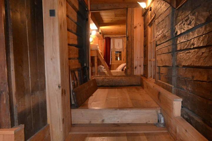 Ganze Wohnung, 145m² Apartment, 8 Pers, Terrasse, Haustiere erlaubt in Notre-Dame-de-Bellecombe, Albertville und Umgebung