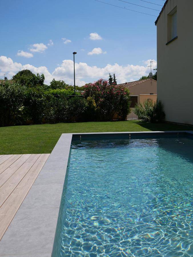 Appartement entier, Perfect Studio - au calme avec terrasse, jardin, piscine in Libourne, Région de Libourne