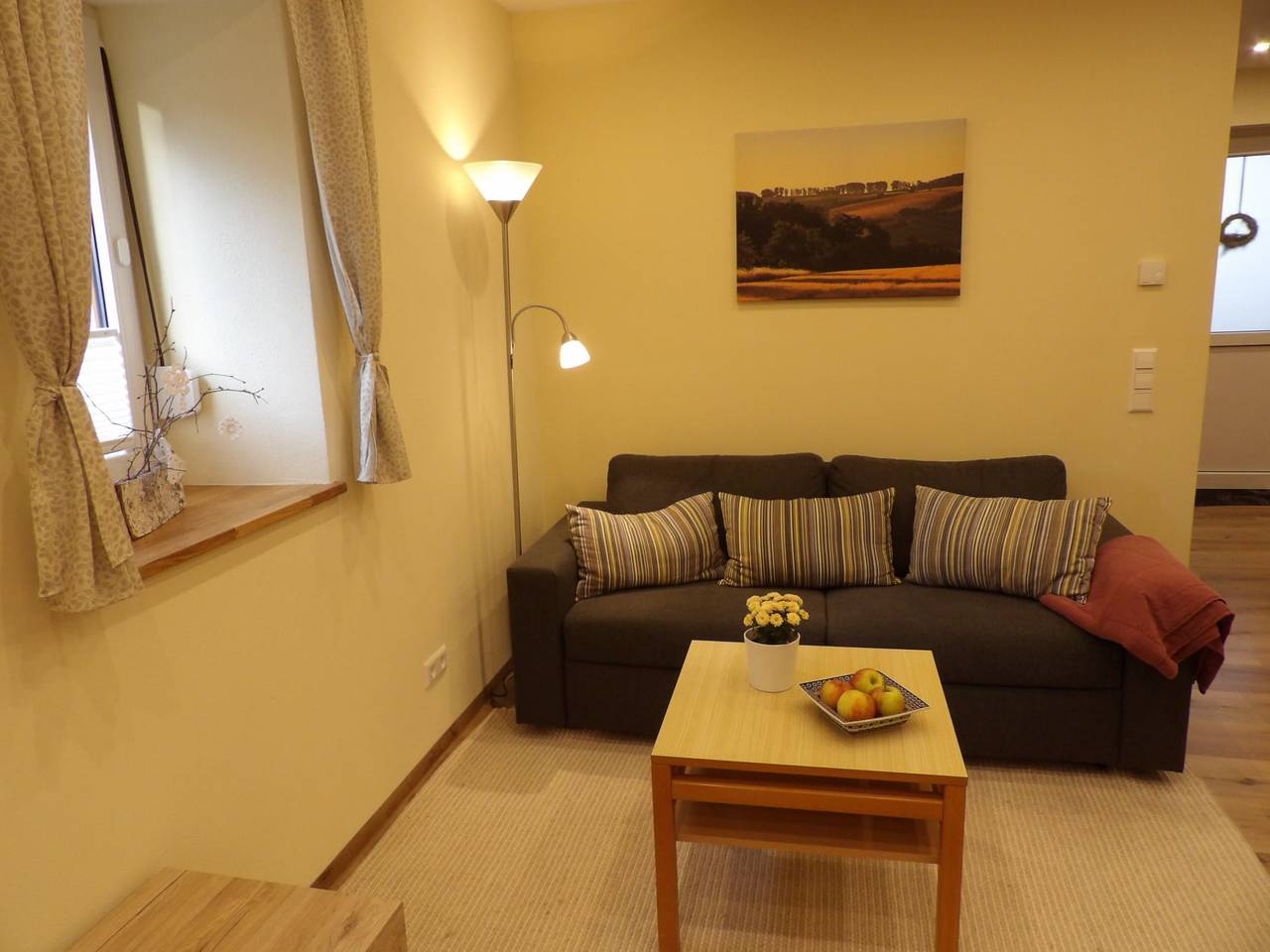 Ferienhof Seeber - Ferienwohnung Sonnenblume 40qm 1-Zimmerappartement mit Bad in Weikersheim, Valle del Tauber