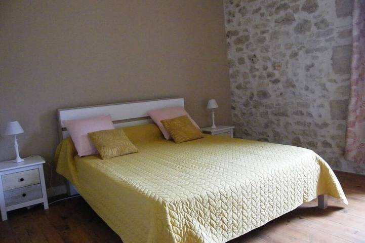 Location de vacances pour 8 personnes, avec jardin et terrasse, animaux acceptés à La Bachellerie - 4