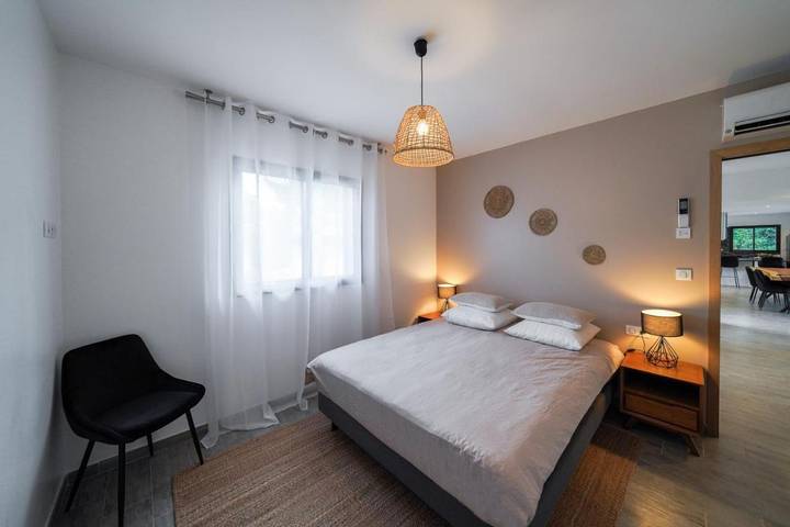 Location de vacances pour 16 personnes, avec jardin et piscine à Ghisonaccia - 4