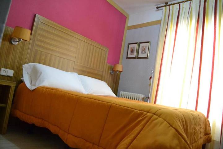 Casa de huéspuedes para 3 personas, con Terraza además de Jardín y Vistas en Alcalá de Henares