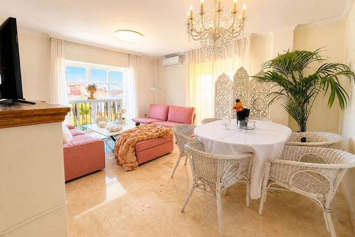 Apartamento de vacaciones para 6 personas, con balcón y vistas - 1