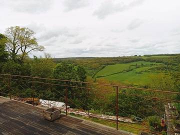 Gîte pour 4 personnes, avec terrasse et vue à Flavigny-sur-Ozerain