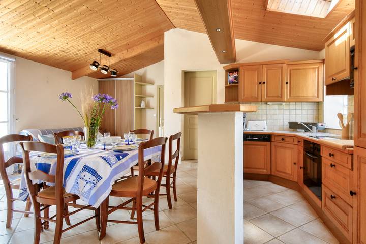 Location de vacances pour 6 personnes, avec jardin et terrasse dans l'Herbaudière - 2