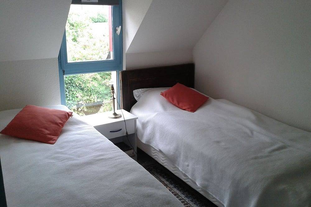 Ideales Ferienhaus in St-Malo, 200 m vom Strand Pont entfernt in Saint-Malo, Saint-Malo und Umgebung