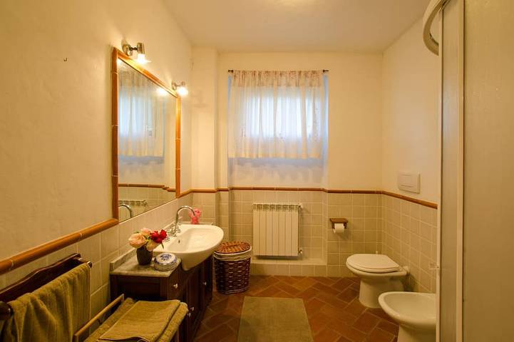 Appartamento intero, Tramonto apartment, Charming Farmhouse Private Pool and Private Outside Area in Terricciola, Pisa e dintorni