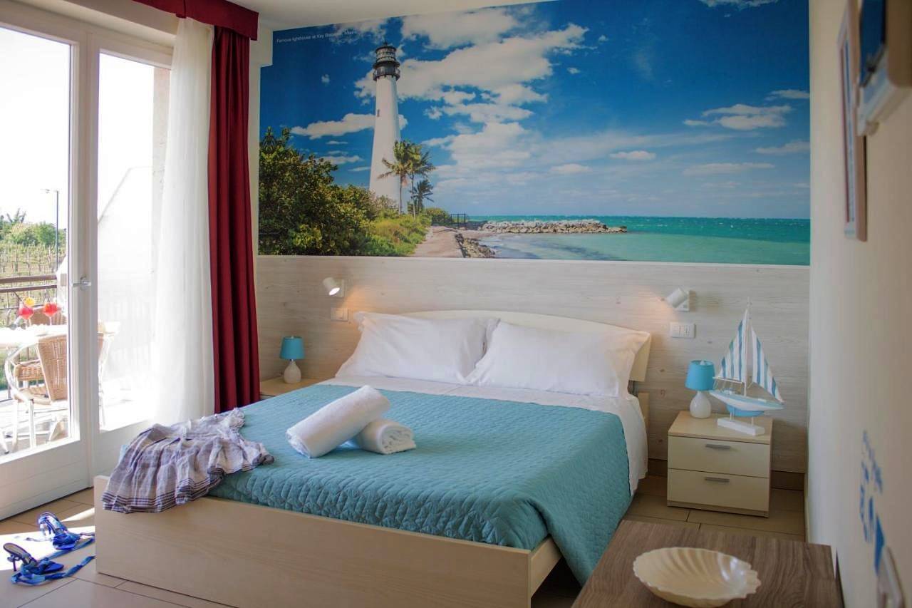 The Lighthouse Rooms in Lazise, Gardasee-Berge
