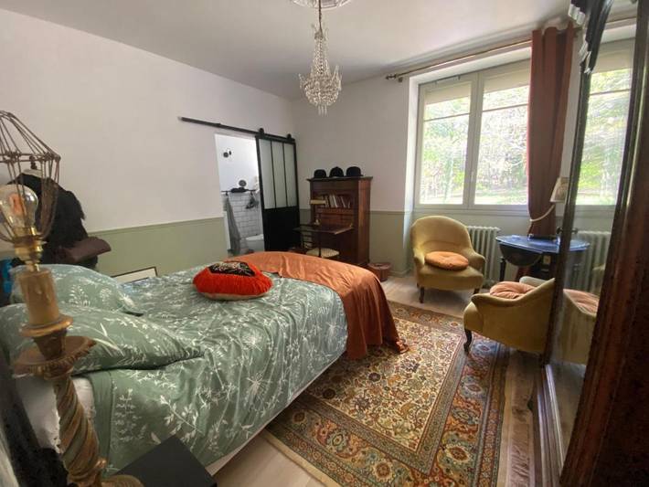 Location de vacances pour 2 personnes, avec vue et piscine ainsi que terrasse et jardin à Saint-Saud-Lacoussière - 2