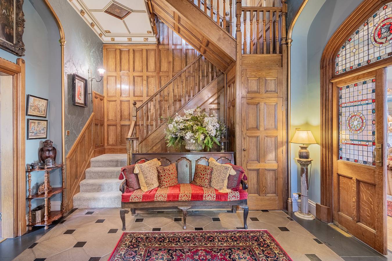 Entire vacation apartment, Kendal - Summerlands Hall Gothic Apartment in Lake District