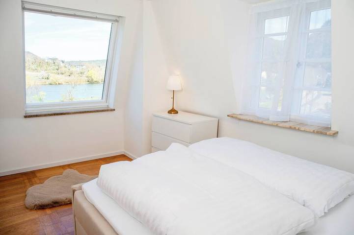 Villa für 12 Personen, mit Balkon und Garten, mit Haustier an der Burg Eltz - 4