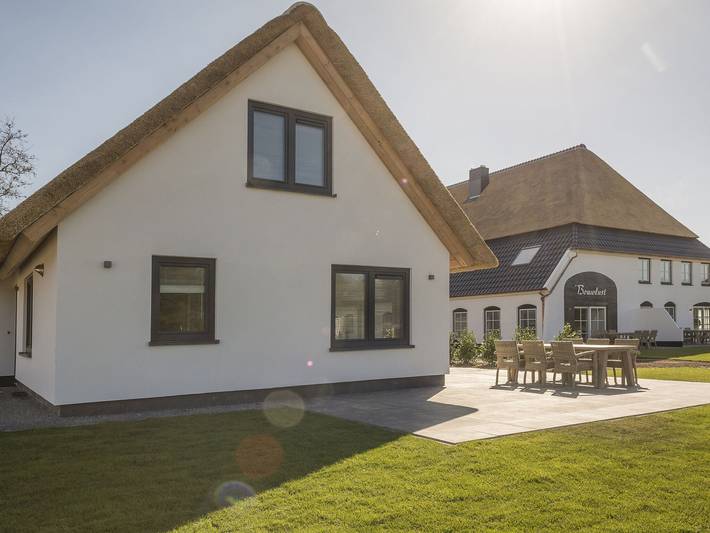Strandhaus für 6 Personen, mit Terrasse und Garten, kinderfreundlich auf Texel - 2