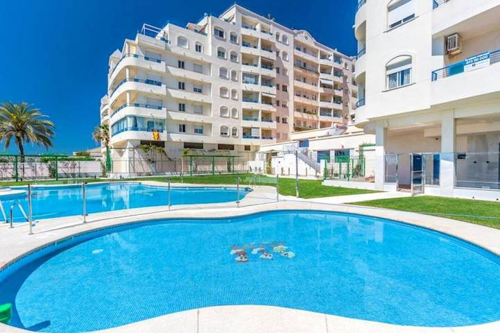 Tente pour 5 personnes, avec Balcon et Terrasse ainsi que Jardin et Bassin pour enfant sur la Costa del Sol - 2