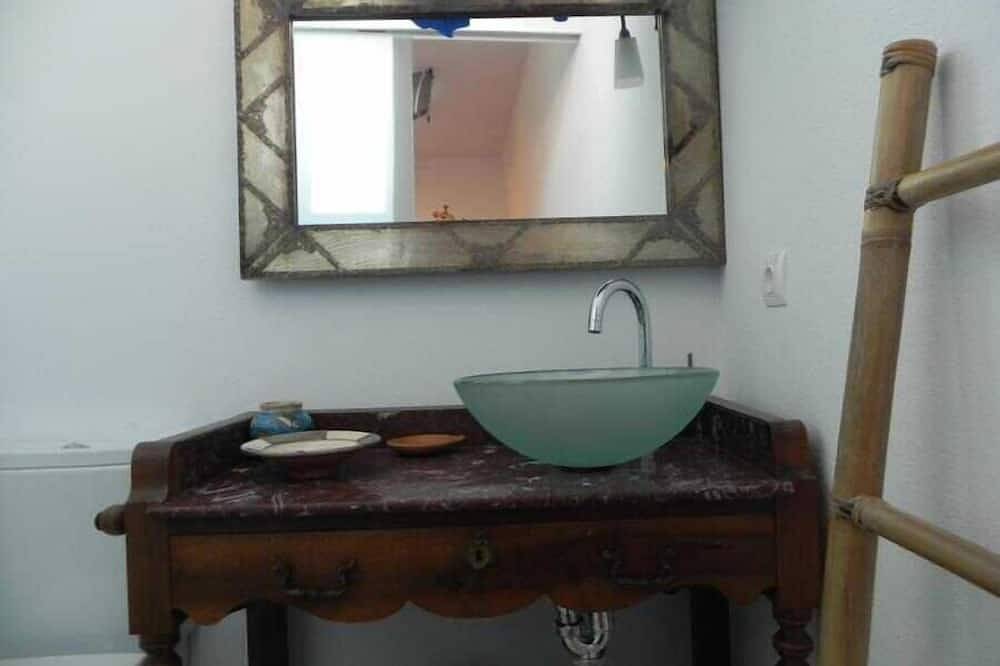 In the middle of the old town of Conil, furnished roof terrace with sea view, gas grill, modern furniture - Casa Magallanes - in Conil de la Frontera, Costa de la Luz