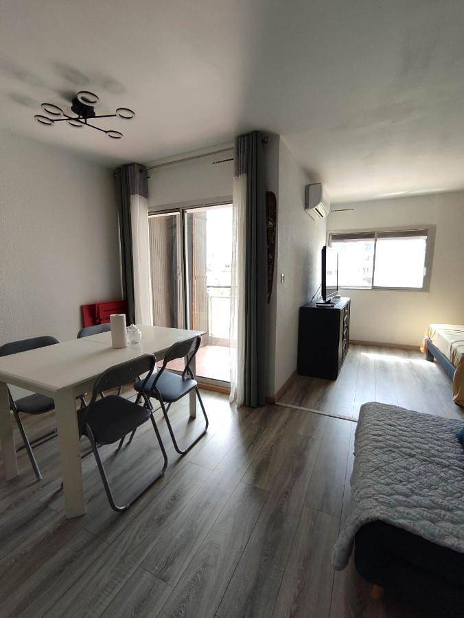 Gîte pour 3 personnes, avec terrasse et vue dans Plage Lydia - 2