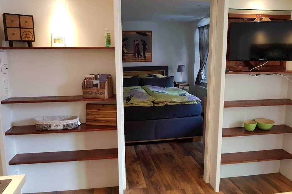 Ganze Wohnung, Gemütliche Ferienwohnung (22qm) direkt an der alten Stadtmauer in Dinkelsbühl, Romantische Straße