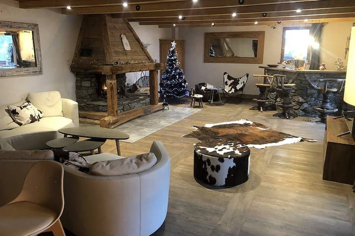 Chalet pour 22 personnes, avec sauna ainsi que balcon et jardin à Sainte-Foy-Tarentaise