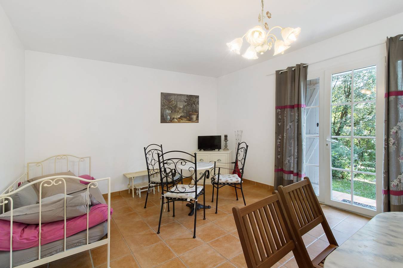 Gite u casale, Borgu rez de jardin 1 chambre au coeur d'un vaste parc arboré in Appietto, Région d'Ajaccio