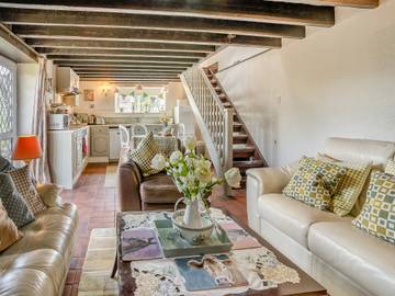 Holiday Rental for 3 People in Swansea region, Photo 2