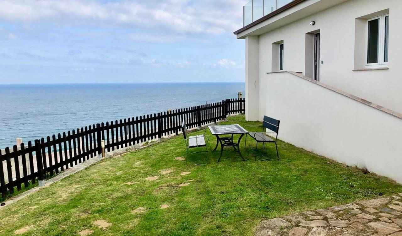 Apartamento Playa Arnela in Praia das Bombillas (Carballo), Carballo