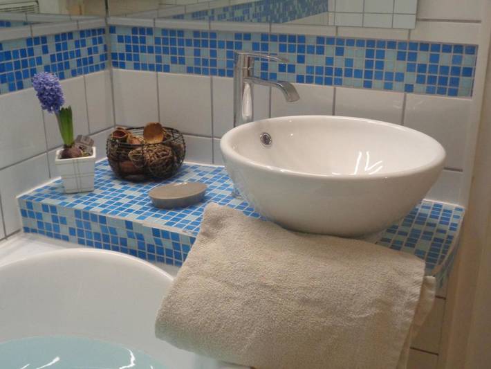 Location de vacances pour 2 personnes, avec jardin, adapté aux familles à Lanvéoc - 4