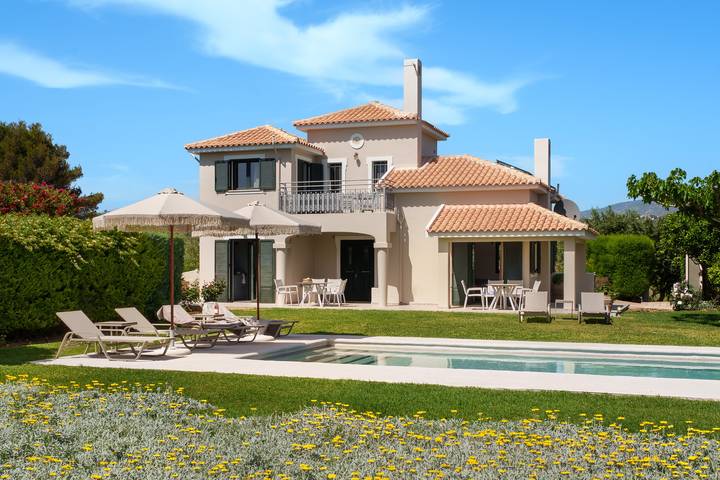 Villa for 8 people, with garden and terrace - 1