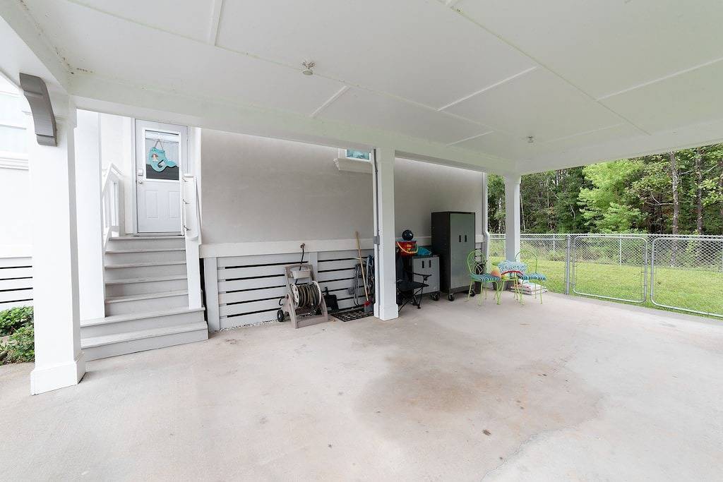 2 mi to Old Town ★ Blocks to ⛱️ ★Spacious & Cozy in Bay St. Louis, Mississippi Gulf Coast