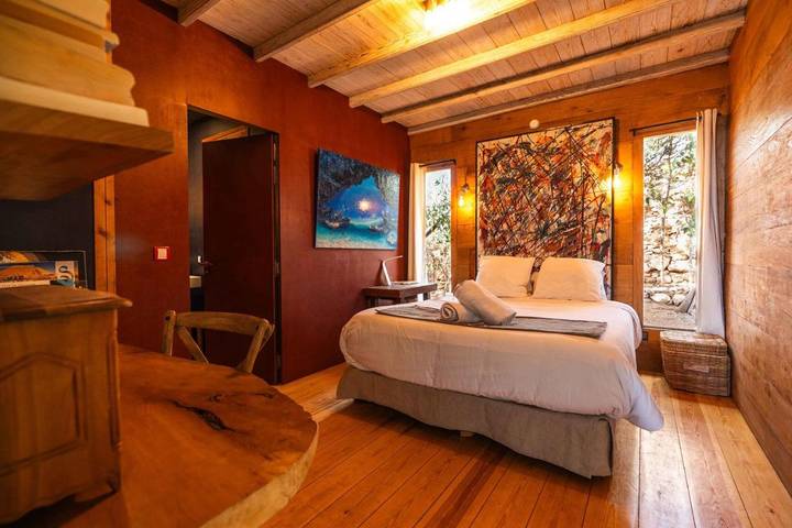 Gîte pour 3 personnes, avec jardin ainsi que piscine et vue, animaux acceptés dans Ouassane - 4