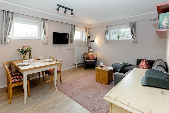 Ganze Wohnung, Fast am Meer    bezahlbar    im Herzen von Westerland in Westerland, Sylt (Gemeinde)