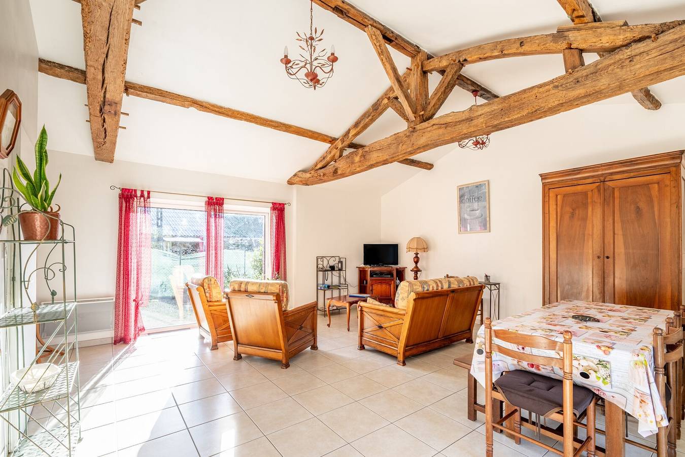 Maison 'La Clé Des Champs' mit privater Terrasse, Garten und Wlan in Saint-Julien-des-Landes, Loire-Tal