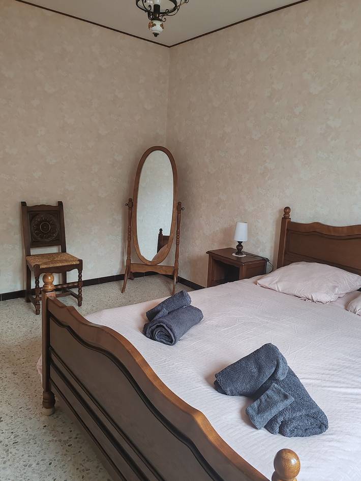 Komfortables Haus mit privater Terrasse, Wlan und Klimaanlage in Saint-Gilles in Saint-Gilles, Mittelmeerküste (Frankreich)