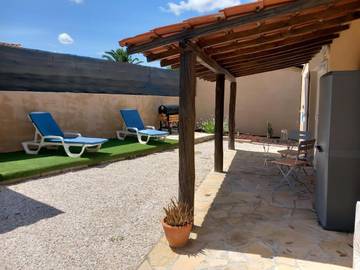 Gîte pour 2 personnes, avec jardin et terrasse à Neffiès