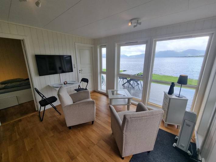 Ferienhaus für 2 Personen, mit Balkon und Terrasse sowie Garten und Seeblick in Vestnes - 4