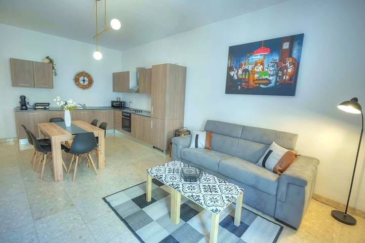 Apartment for 6 people, with terrace and garden in San Giljan