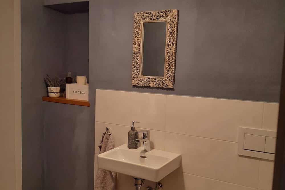 Ganze Wohnung, Quiet apartment with a wonderful mountain view in Riedering, Landkreis Rosenheim