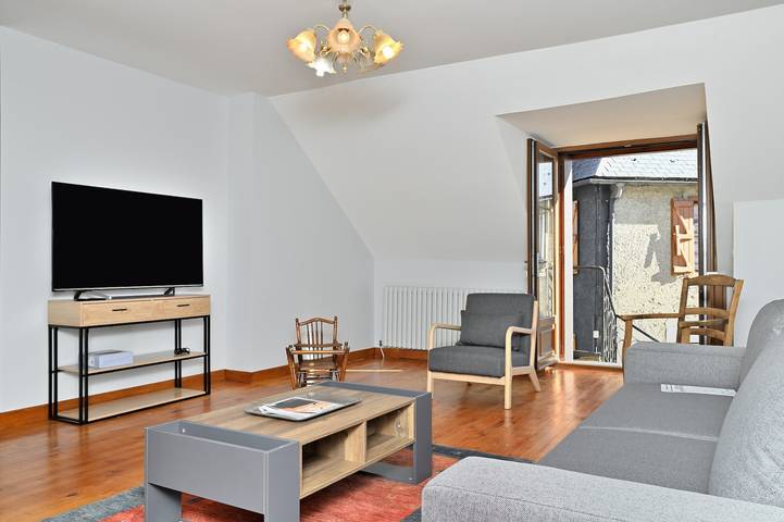 Casa vacacional «Gîte en Cazaux - Bagnères de Luchon» con jardín privado in Cazaux-Layrisse, Pirineos franceses