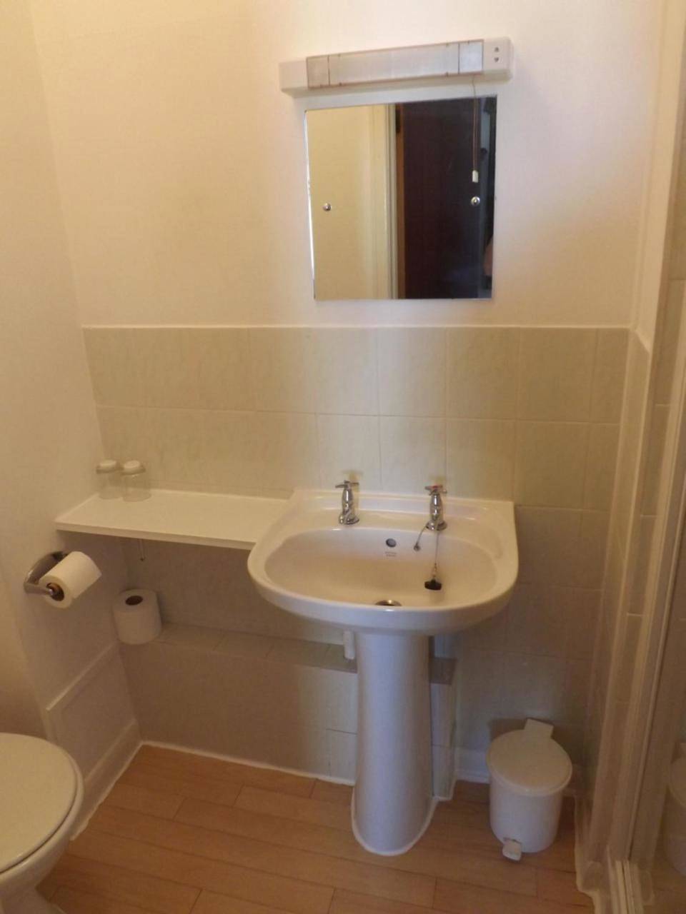 Budget Double Room in Coventry, Birmingham Area