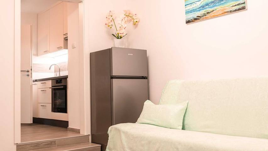 Vacation apartment for 6 people, with terrace in Izola