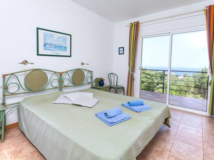 Ferienhaus für 6 Personen, mit Ausblick und Terrasse sowie Garten an der Costa Brava - 4