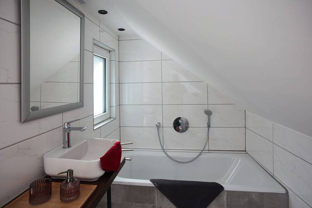 Ganze Wohnung, Gemütliche kleine Ferienwohnung im Bacharach in Bacharach, Mittelrhein