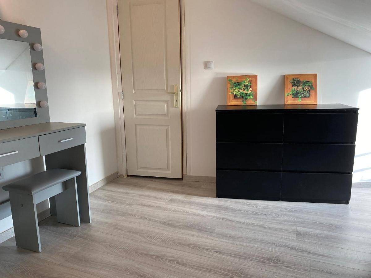 Appartement entier, Nyno Digraben - House for Rent in Dol-de-Bretagne, Région de Saint-Malo