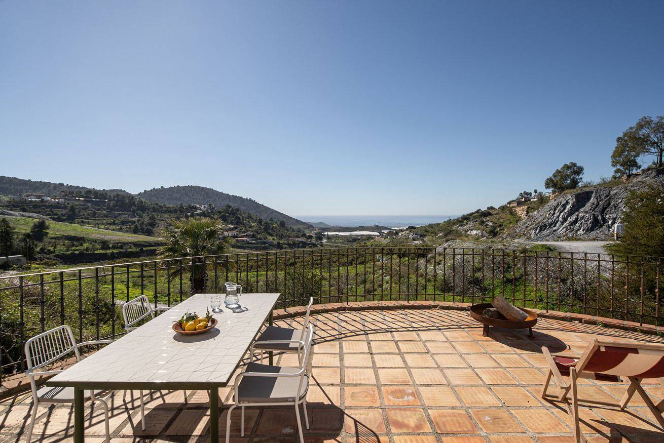 Appartement entier, Grande terrasse avec vue sur la mer dans un village andalou – La Parra Roja in La Garnatilla, Motril