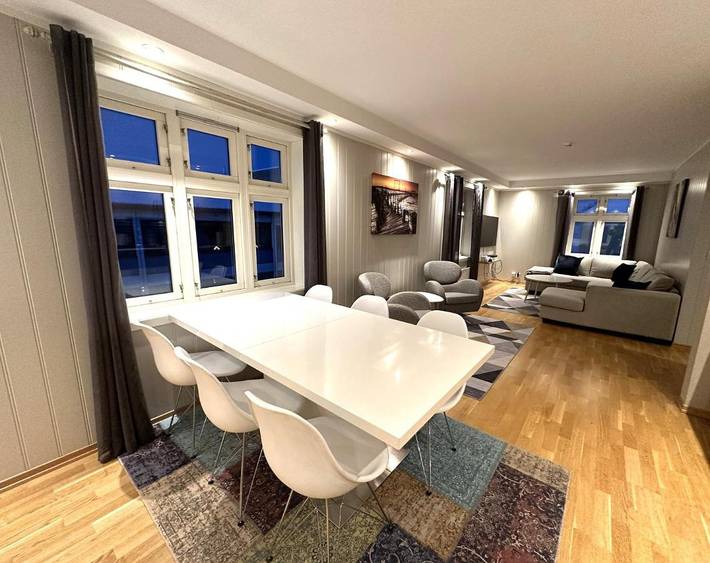 Gîte pour 7 personnes, avec terrasse et vue dans Narvik - 3
