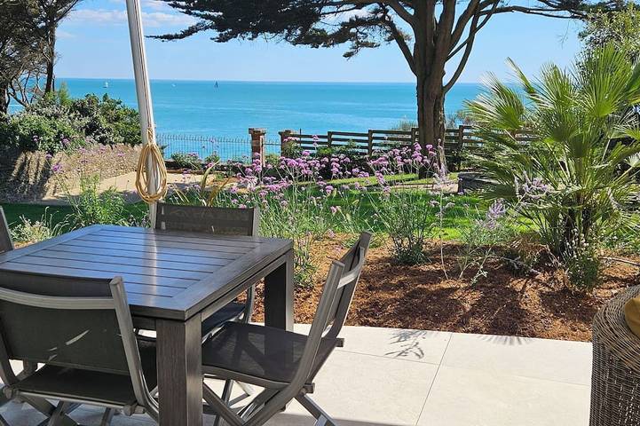 Gîte pour 6 personnes, avec jardin dans Plage de La Birochère