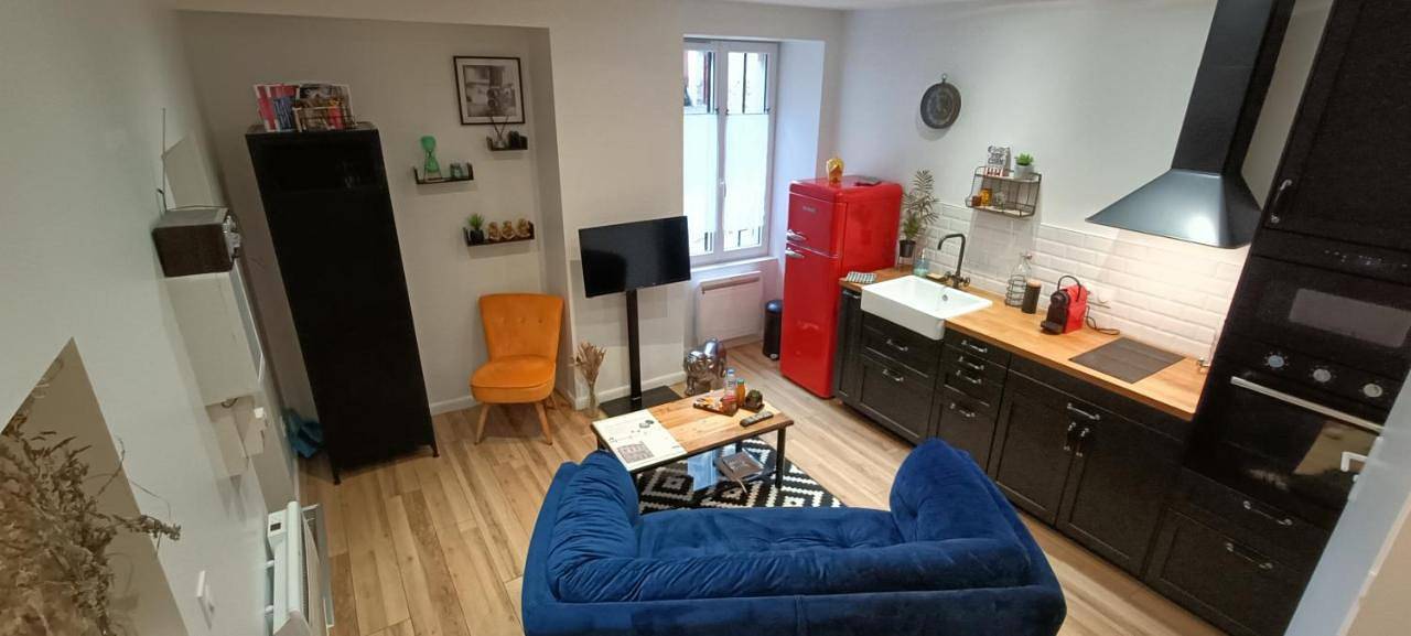 Appartement entier, Studio atypique Immeuble de 1820 in Fumel, Quercy