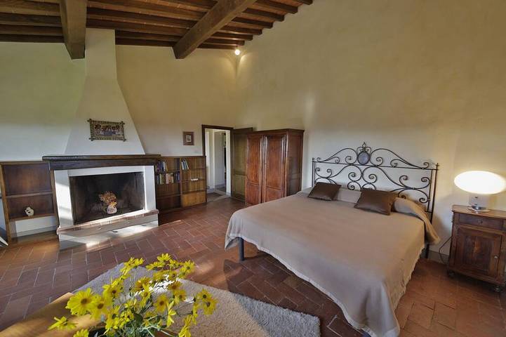 My Tuscan Villa: Complete privacy, nestled among pine and olive trees in Palaia, Pisa e dintorni