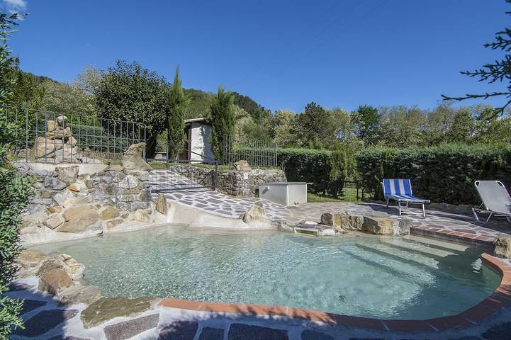 Villa für 4 Personen, mit Whirlpool und Garten sowie Terrasse, mit Haustier - 1