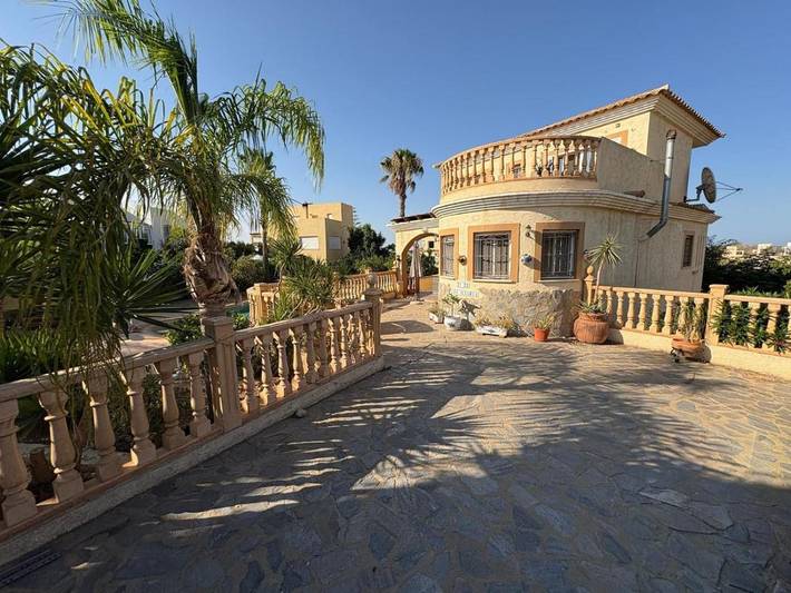 Casa rural para 8 personas, con terraza y piscina, Se admiten mascotas en Turre - 3